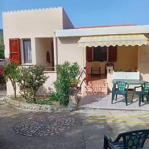Casa vacanze Vacanze A Solanas.....con Clima, Solanas (Cagliari)